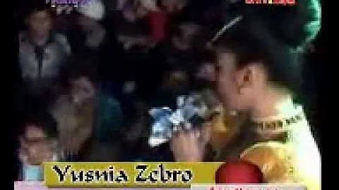 Yusnia Zebro - Izinkanlah
