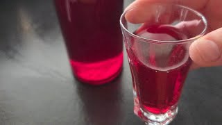 Kebapcılarda Ikram Edilen Meşhur Turşu Suyu Nasıl Yapılır?