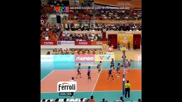 Trận khai mạc bóng chuyền nữ VTV Cúp diễn ra tối 24/8/2024 có một flycam bị rơi, may không tin ai.