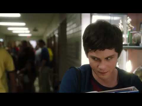The Perks of Being a Wallflower - The beginning of Charlie's first day of high school
