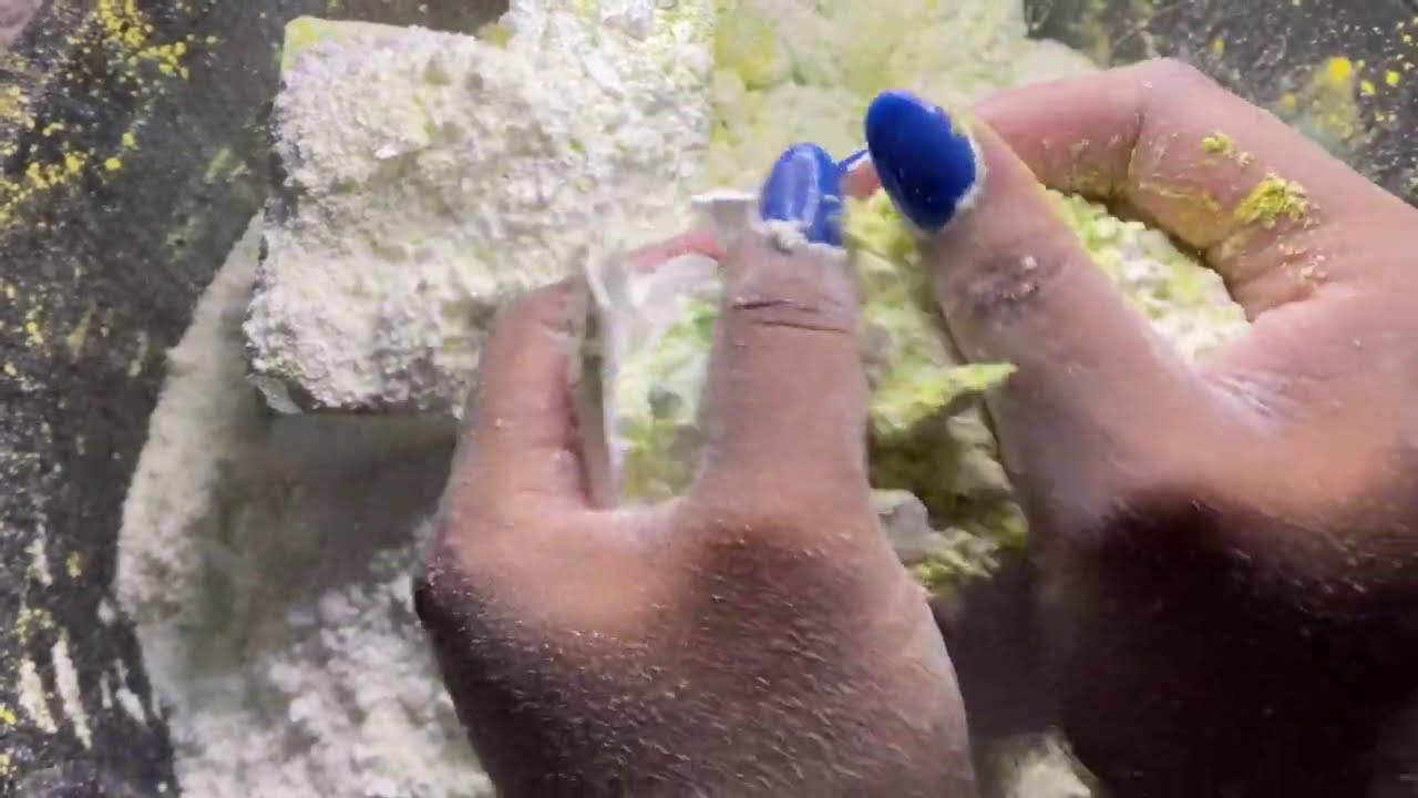 Crunchy and Soft X Training Gym Chalk Crush