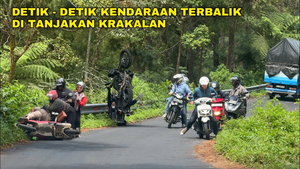 Dua pemotor hilang kendali di tanjakan krakalan @krakalanofficial 