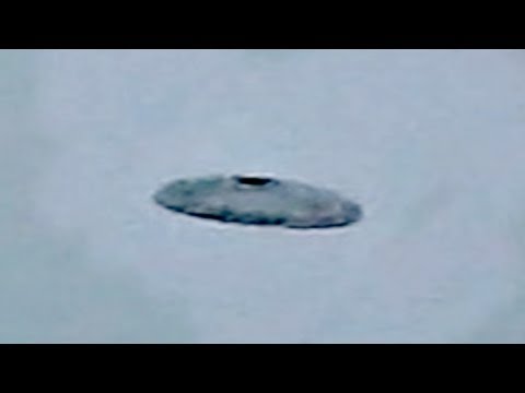 Stunning Flying Saucer Caught Over Russia 2013