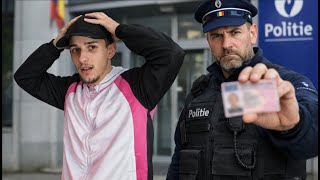 Politie Pakt Levenslang Me Rijbewijs Af.... Ruzie