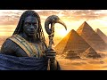 WHO BIULT THE PYRAMIDS?