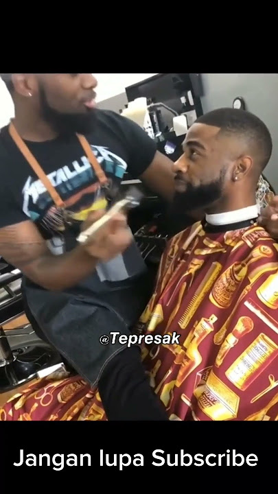 Si Azril tertekan potong rambut di tempat andre(alias Andriana)#subscribe #memes#pangkasrambut