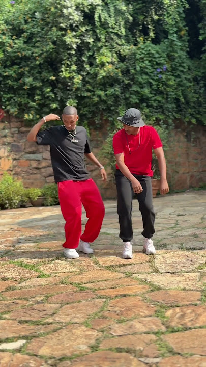 Dance with hlonie and neo