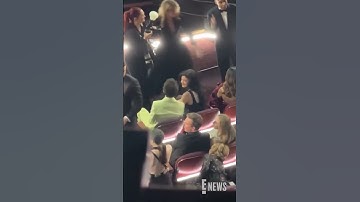 Timothée Chalamet and Kylie Jenner share a kiss during the #Oscars ceremony. 😍 #AwardsSeason