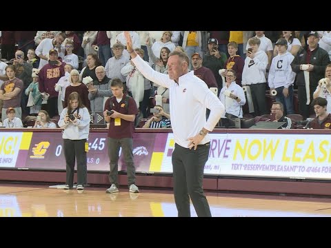 Dan Majerle returns as Central Michigan tops Western Michigan 70-69 in toilet paper toss game