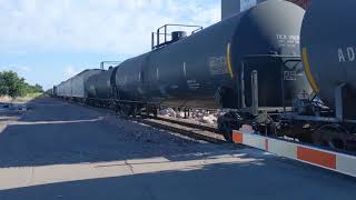 Granite Street railroad crossing, UP 3074 Manifest, Onawa, IA