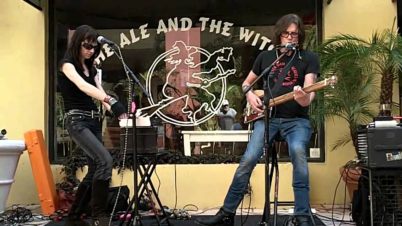 Purgatory Hill "Suit of Glass" The Ale and the Witch, St. Petersburg, FL 03/20/11 YouTube