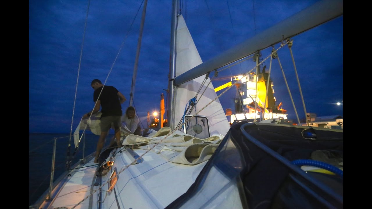 Putting New Sails to the Test (Sailing La Vagabonde) Ep. 63