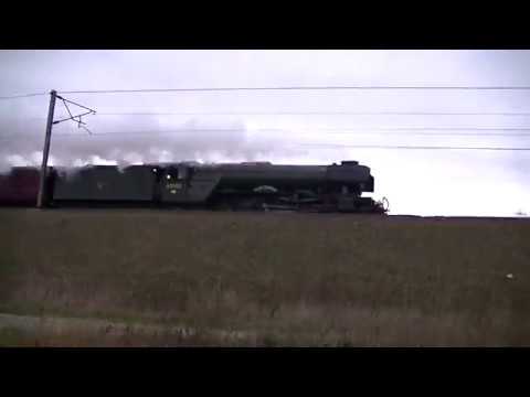 Flying Scotsman heads for York at Temple Hirst Jct. 11-1-19.