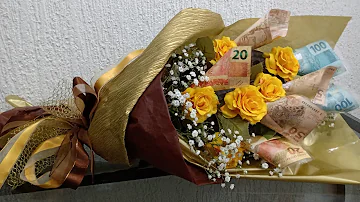 Como fazer uma rosa de dinheiro?