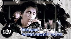 Lyla - Tersenyumlah (Official Karaoke Video)  - Durasi: 3:47. 