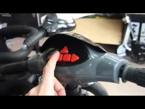 Пульт управления на руле трехколесного велосипеда Lamborghini L2, Игроландия