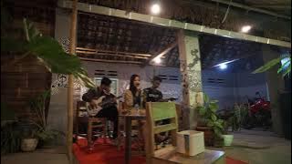 STAFA BAND (feat PUTRI AELISA) - PUPUS