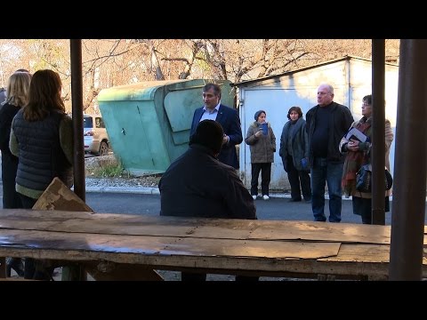 24.01.2017 რუსთავის მერი რუსთაველისა და 9 მაისის ქუჩის მაცხოვრებლებს შეხვდა