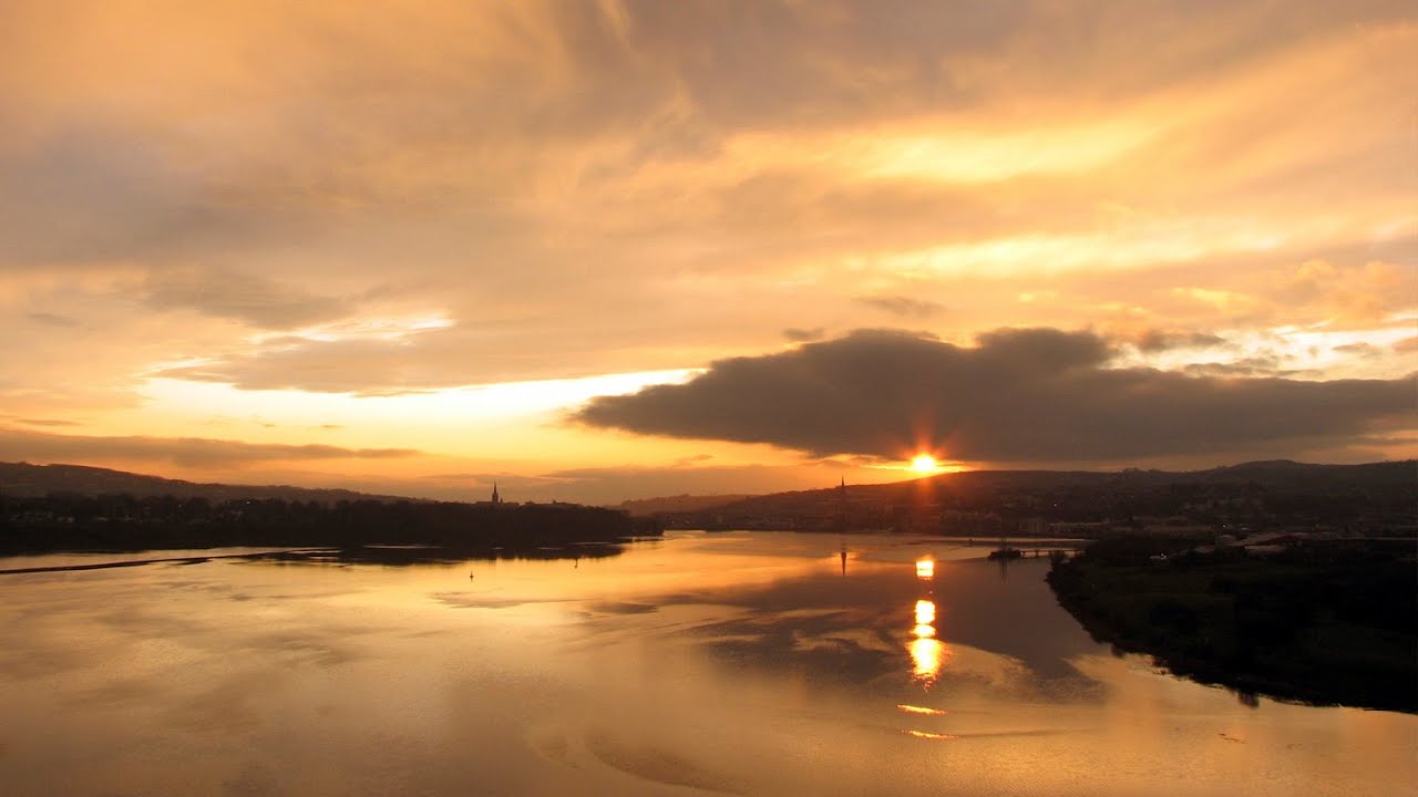 Lisa Lan and the Foyle