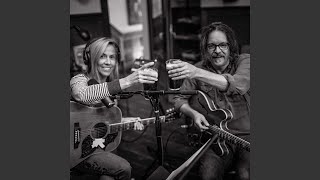 Video-Miniaturansicht von „Sheryl Crow - If It Makes You Happy (Commentary)“