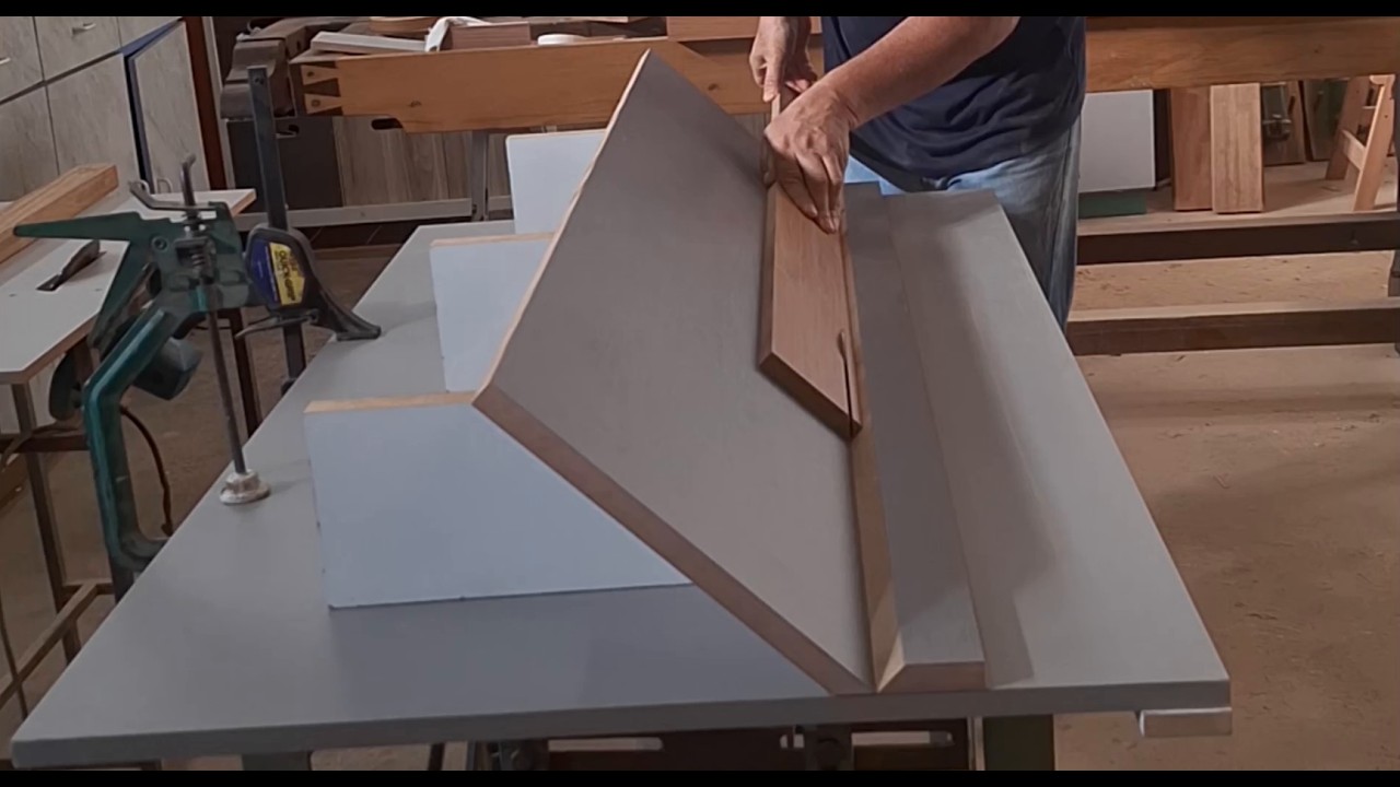Guia Para CORTE em 45º em Máquina que não inclina a serra! #diy #dicavaliosa #brasil #marcenaria