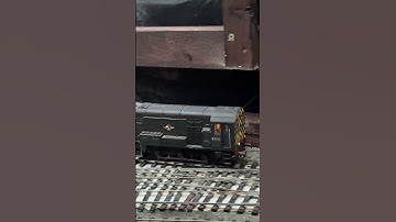 O Gauge Dapol Shunter D3210 Pulling 40 16 ton coal wagons