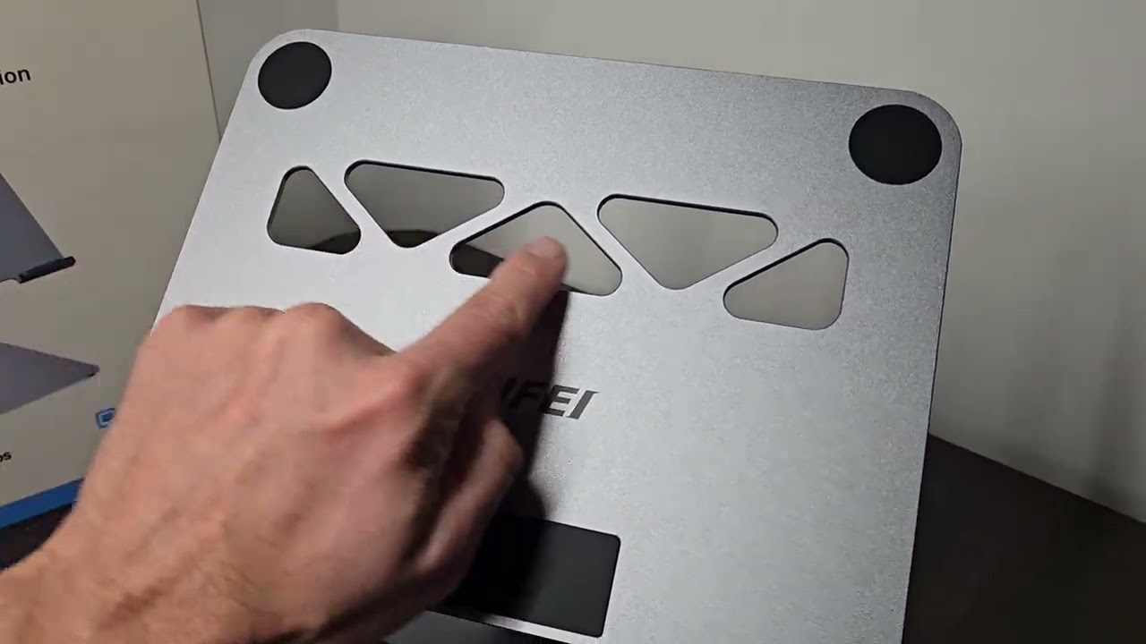 Quick Review of the BENFEI Laptop Docking Station