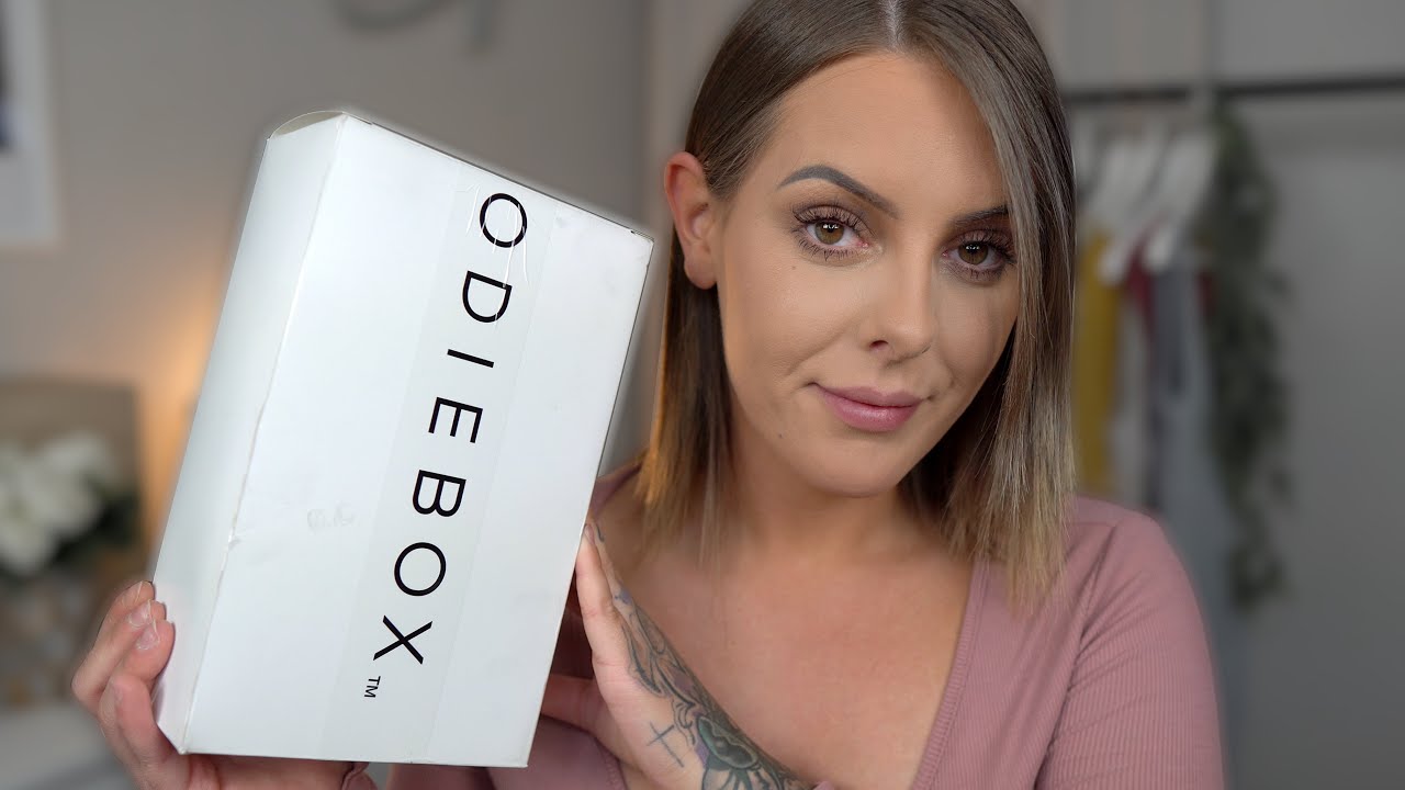 GOODIEBOX APRIL 2021 UNBOXING | GOODIEBOX UNBOXING AND REVIEW 2021 | Josephine Svan