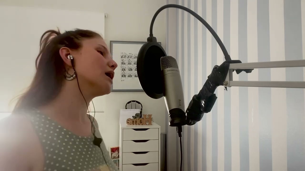 Ángela Martínez- Lagrimas Negras (Roko sessions cover)