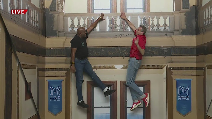 Tim visits the Museum of Illusions