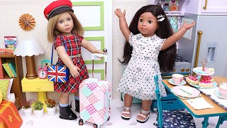 Doll friends tea party sharing stories from London trip! Play Dolls travel routine