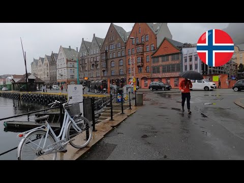 Bryggen Bergen Walking