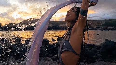 Persia White - ROBOT LOVE  (OFFICIAL MUSIC VIDEO)