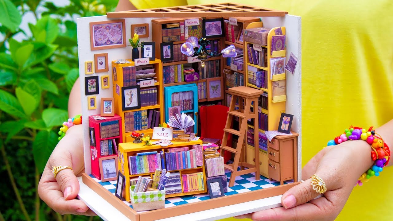 DIY Miniature Library Doll House 