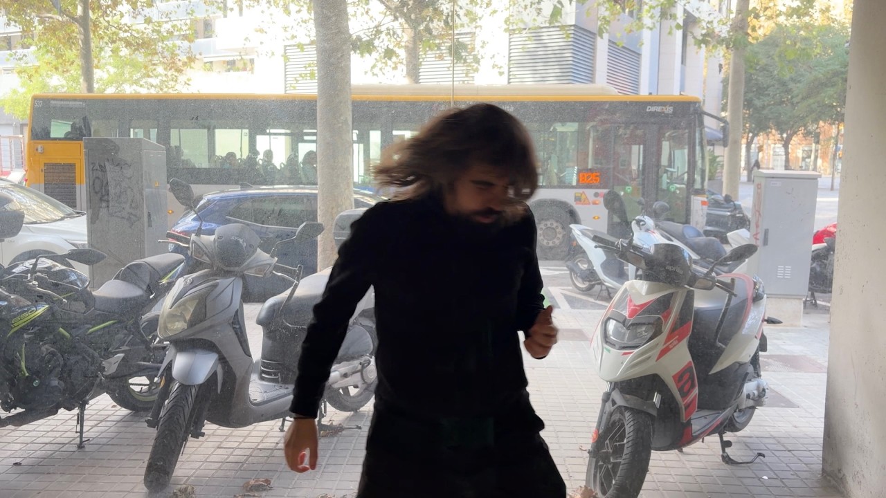 Guarda Luis DH - Best Now - Vampire 2.0 (Official Video) su YouTube Guarda Luis DH - Best Now - Vampire 2.0 (Official Video) su YouTube
