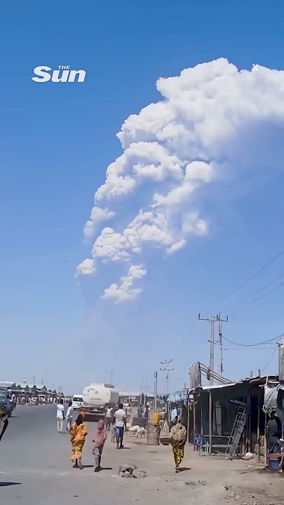 Hayli Gubbi volcano erupts for first time in over 10,000 years #volcano #ethiopia #nature