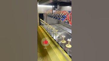 Automatic paint spraying robot in production#factoryworks#automation  #shortvideo #robotanimation