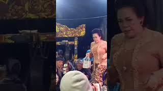 Sinden Pgh3 Naik Panggung