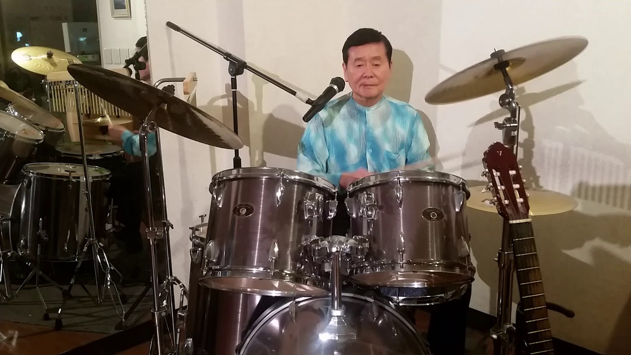 真夏の夜の夢 松任谷由実 いまの季節にぴったり 暑さを吹っ飛ばすリズムで爽快に ドラムにぴったり Youtube