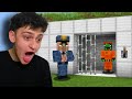رئيس الشرطة سجننا في اقوى سجن حرامية في قرية ماين كرافت MINECRAFT 