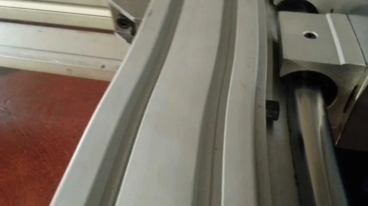 Low cost CNC Router with 2 Ball screw on Y axis from conversioncnckit.com