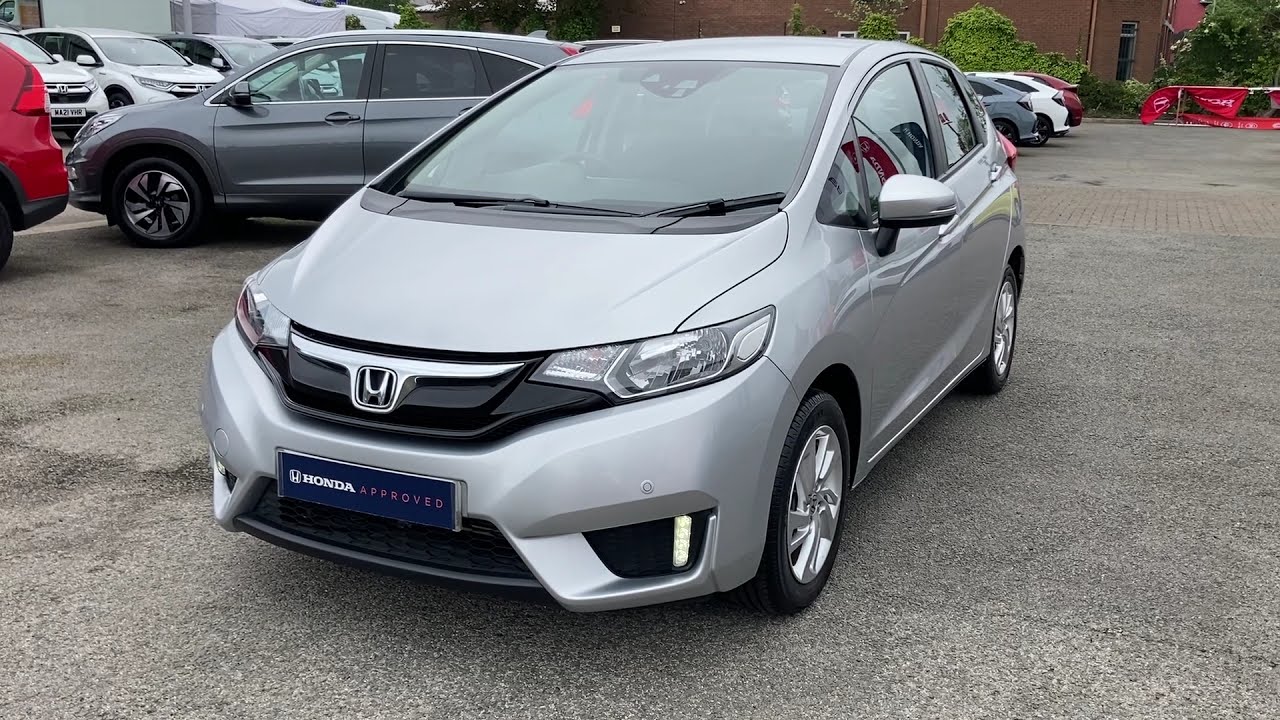 2017) Honda Jazz 1.3 I-VTEC SE - YouTube