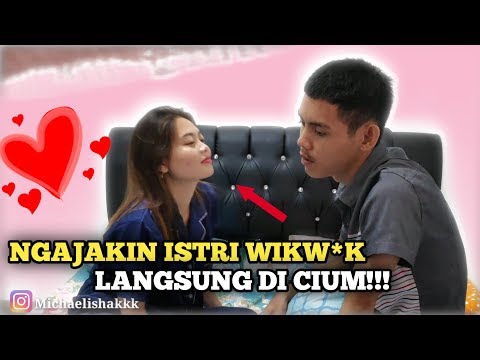 prank-istri-ngajakin-wik-wik,-langsung-di-cium!!!