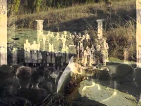 Video: Viseči Grobovi Mreže Toraja - Matador