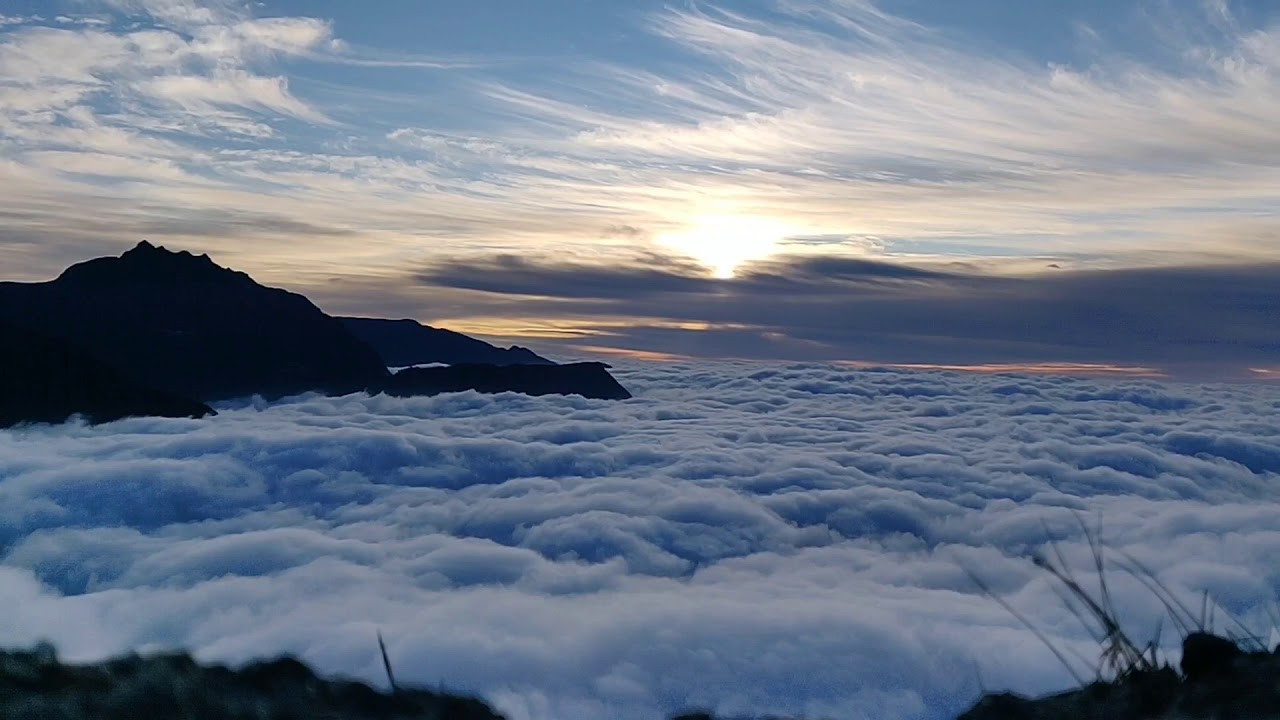 Sunrise at zuluk silk route - YouTube