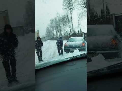 Video: Ako naprogramujete bezkľúčové diaľkové ovládanie na Dodge Durango?