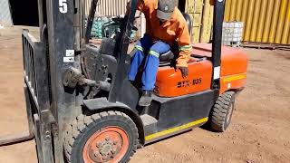 MATHAND presents the BTX D 35 diesel forklifts,  working at a  Fertiliser Plant . by Mark Algra 53 views 1 year ago 3 minutes, 19 seconds