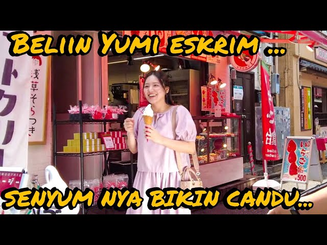 BELIIN YUMI ESKRIM, SENYUM NYA BIKIN CANDU ... class=