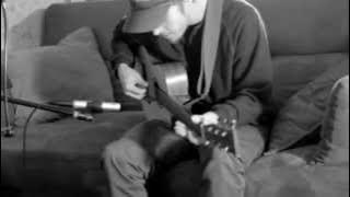 Josiah - 'Don't Look Back' Cozy Couch Session