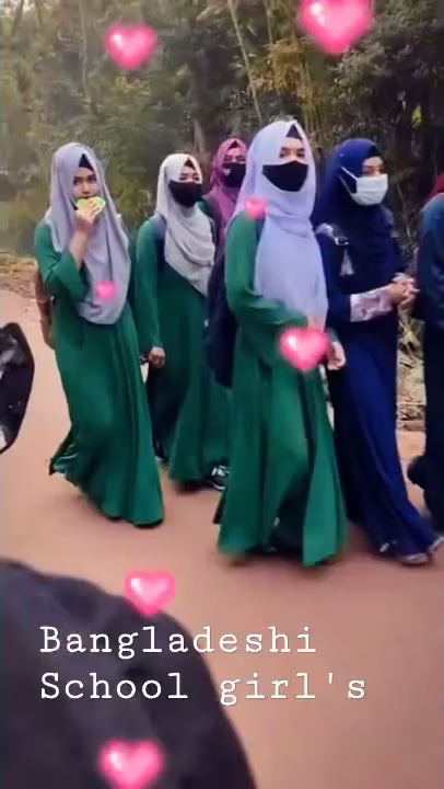 beautiful Bangladeshi school girl